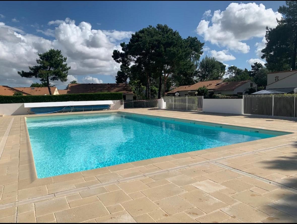 La Kozy - Maison Moderne, Mer, Foret, Piscine - Wifi Сен-Жан-де-Мон Екстер'єр фото