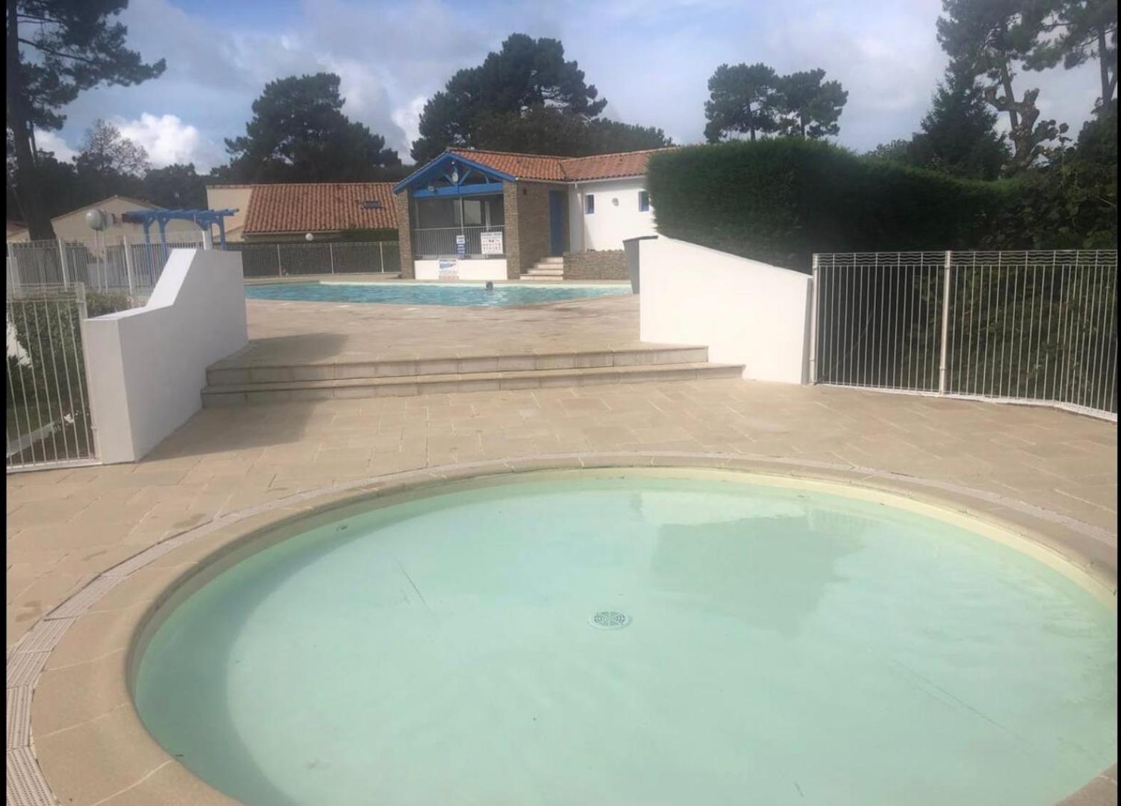 La Kozy - Maison Moderne, Mer, Foret, Piscine - Wifi Сен-Жан-де-Мон Екстер'єр фото
